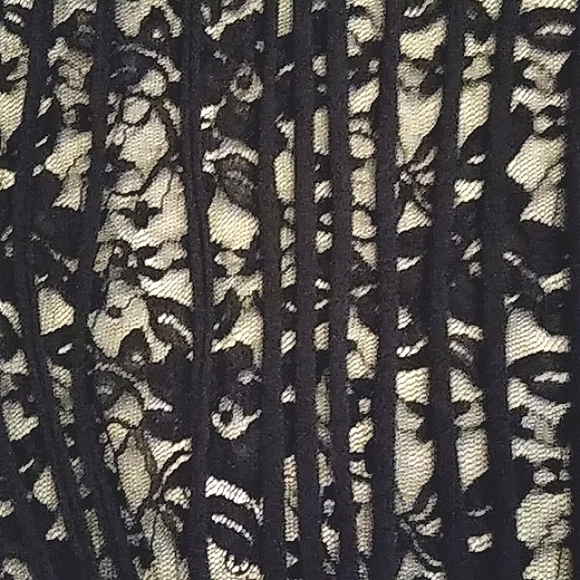 Hot topic black lace cutout tank top - Picture 5 of 10